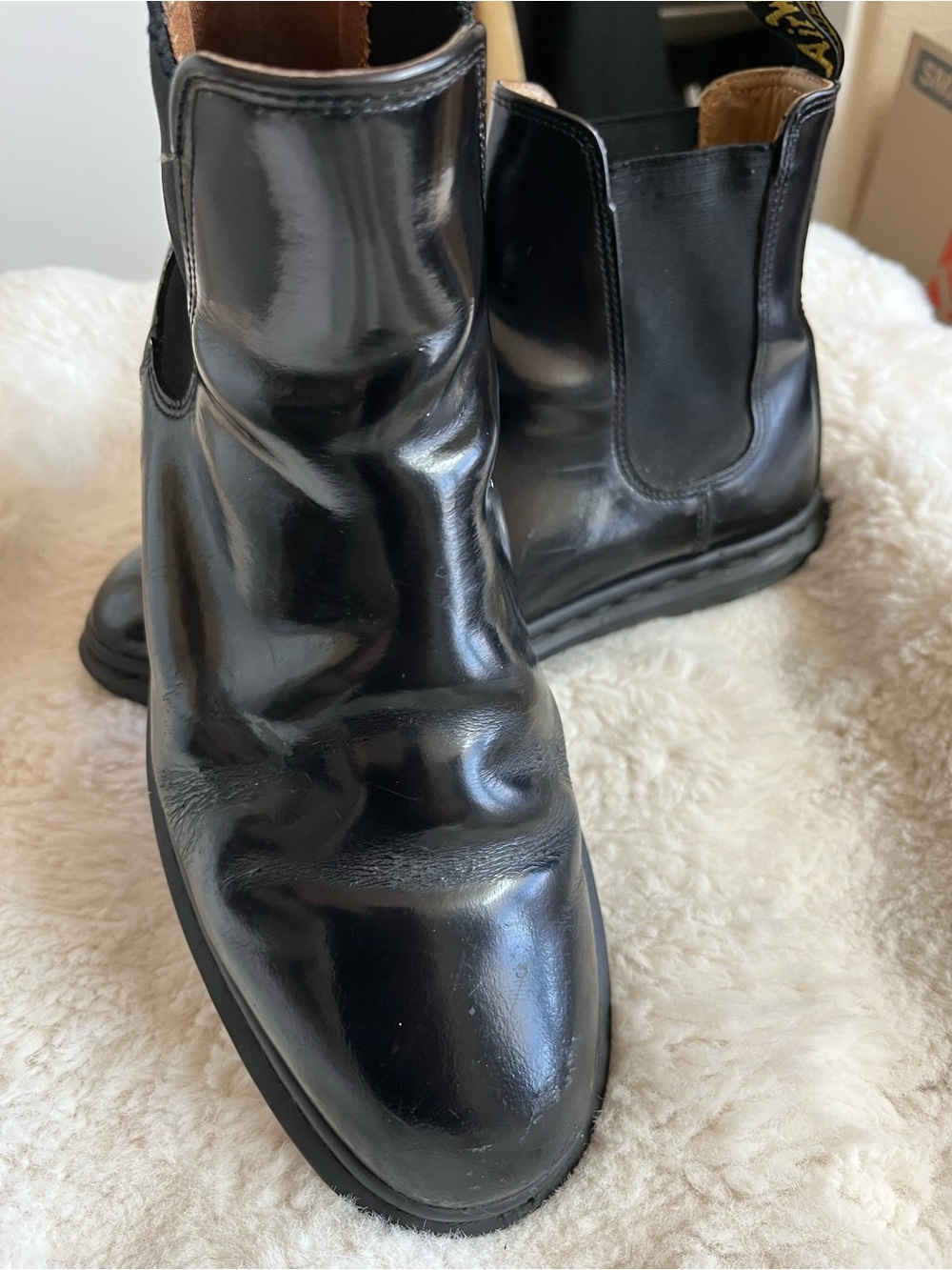 Dr. Martens Graeme II Black Leather Chelsea Boot Mens Size US 8 Polished Smooth